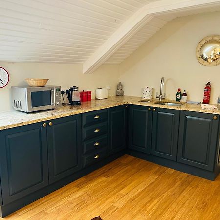 Glastonbury Festival En-Suite Studio With Kitchenette - 2 Miles To Site Экстерьер фото