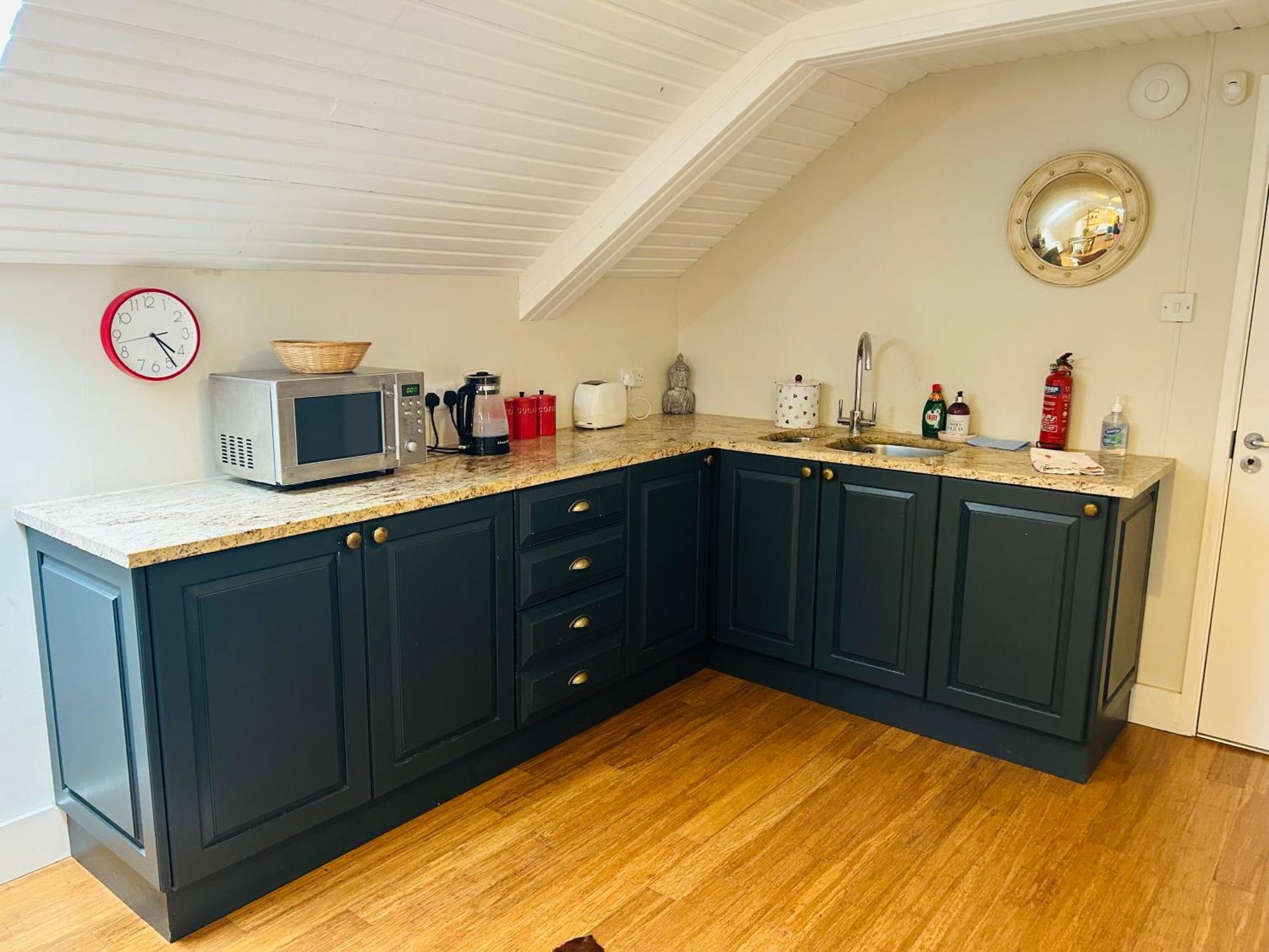 Glastonbury Festival En-Suite Studio With Kitchenette - 2 Miles To Site Экстерьер фото